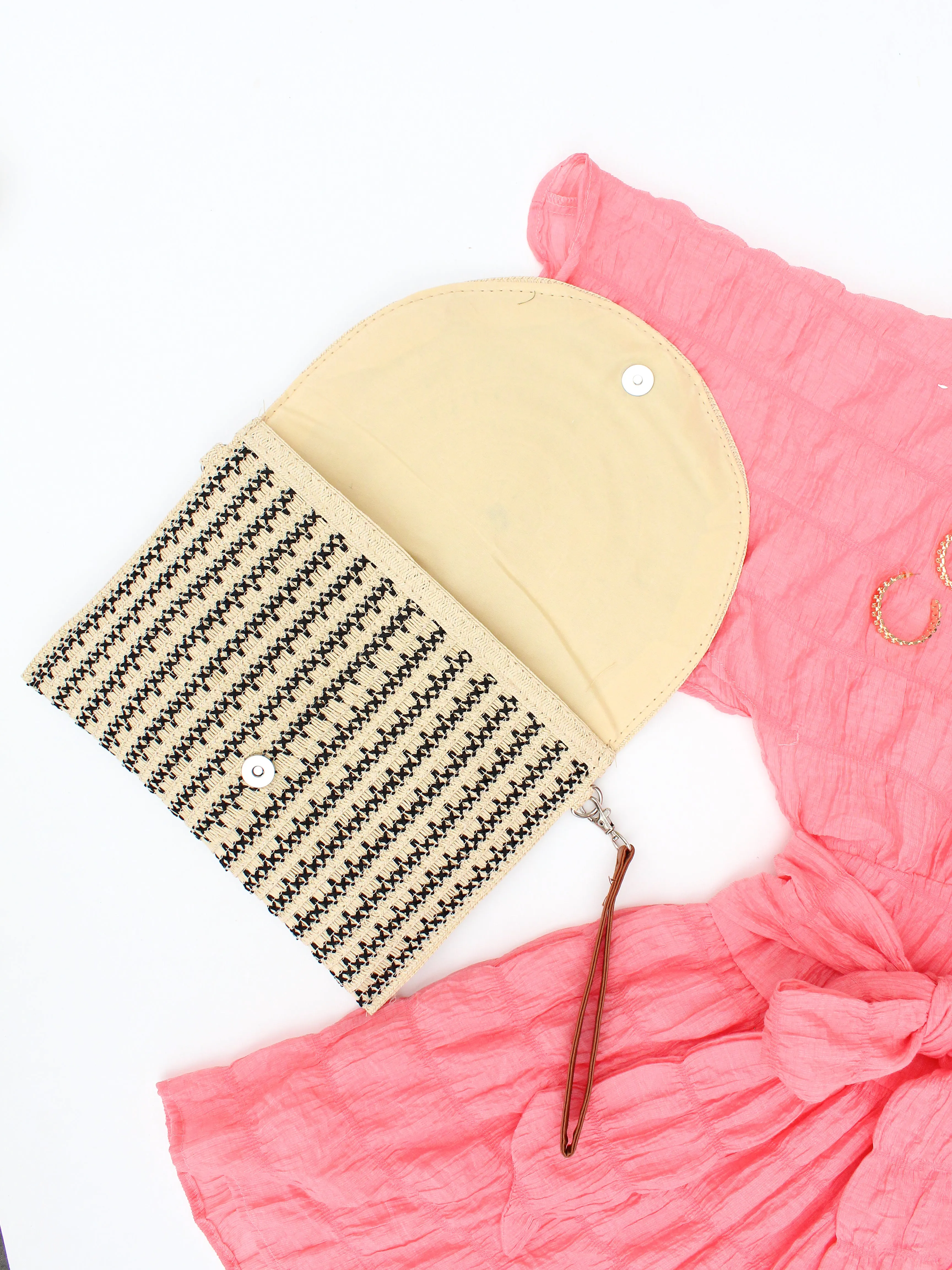 Brown Woven Raffia Clutch