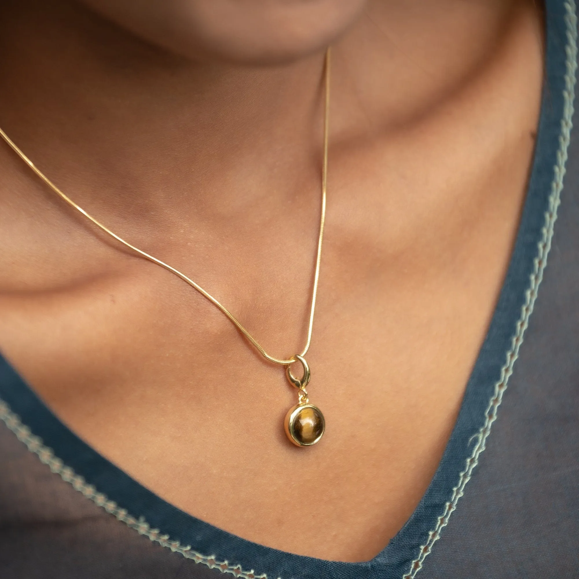 Gold Plated Tigers Eye Healing Stone Necklace (Courage)