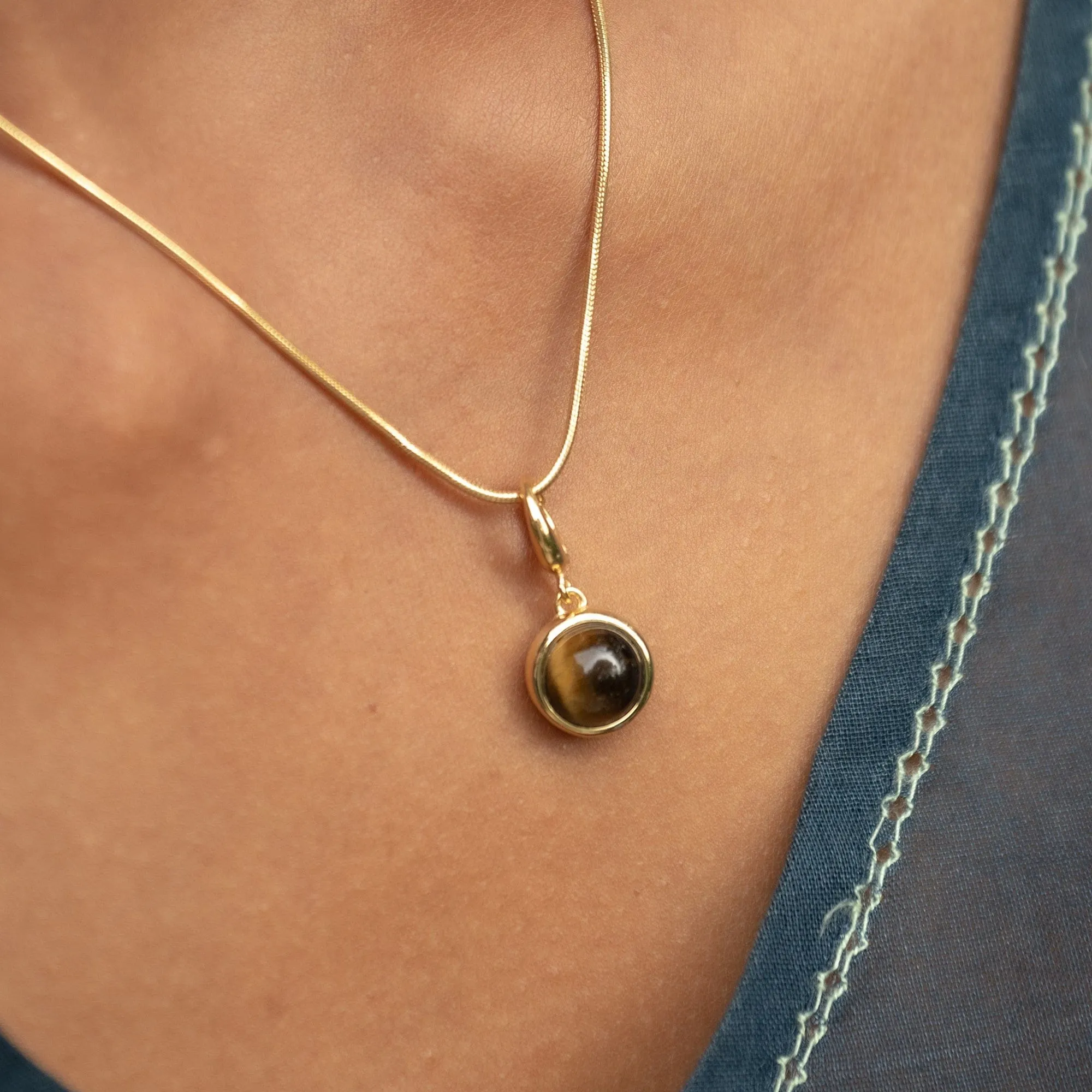 Gold Plated Tigers Eye Healing Stone Necklace (Courage)
